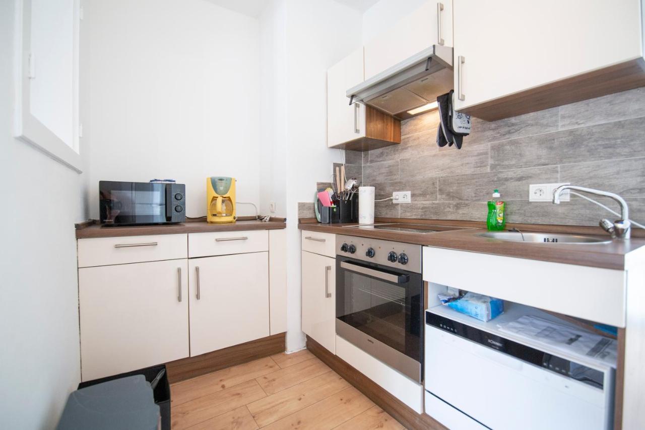 Apartment Mit Kleinem Innenhof Im Erdgeschoss Fuer Bis Zu 4 Personen Klotten Exterior foto